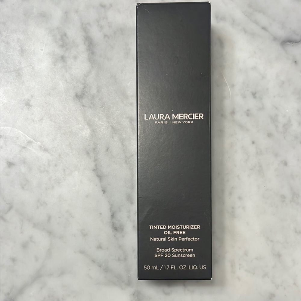 Laura Mercier Tinted Moisturizer - Tawny